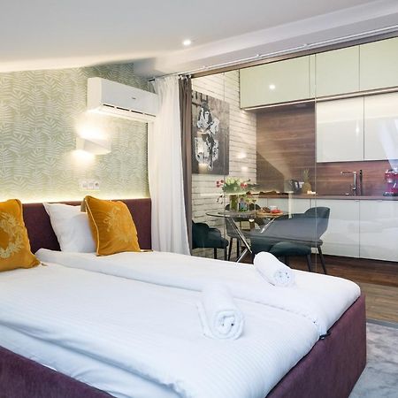 Апартаменти Deluxe In Cracow - Old Town & Cracow Kazimierz Краків Екстер'єр фото